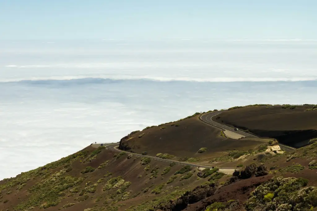 La mer de nuages vue depuis les hauteurs du parc national du Teide
